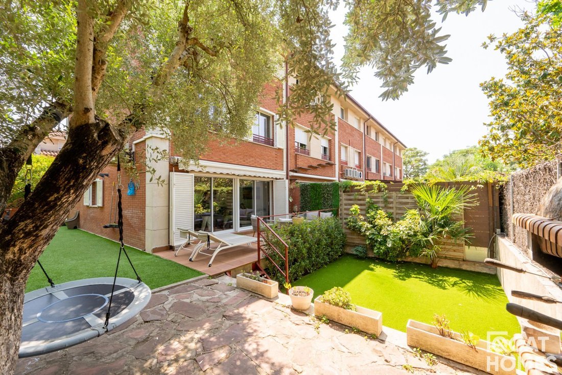 Townhouse in Sant Cugat del Valles, Catalonia, Spain 1 - 18574467