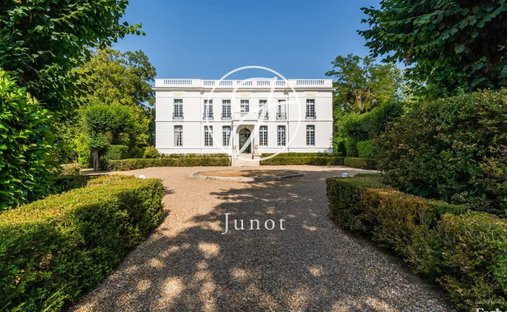 Schloss in Anet, Zentrum-Loiretal, Frankreich 1