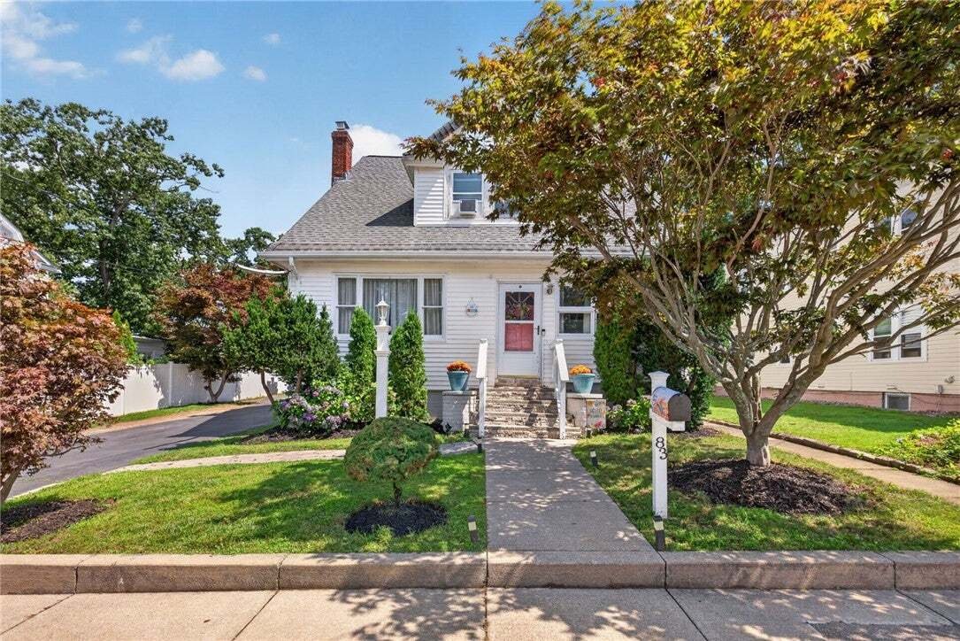 House in Cranston, Rhode Island, United States 1 - 18576031