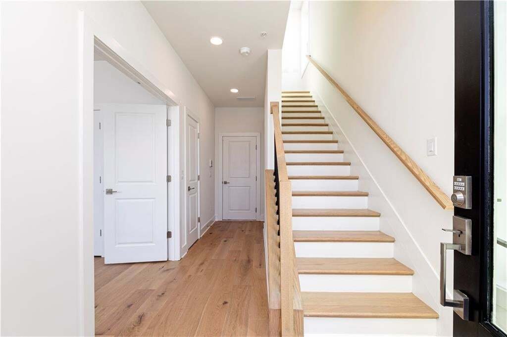 Townhouse in Alpharetta, Georgia, United States 3 - 18577348