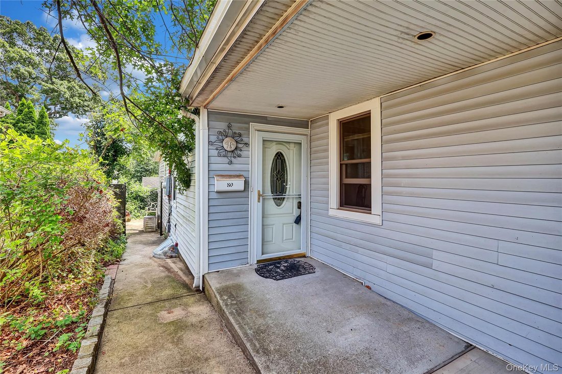 House in Lake Ronkonkoma, New York, United States 4 - 18577736