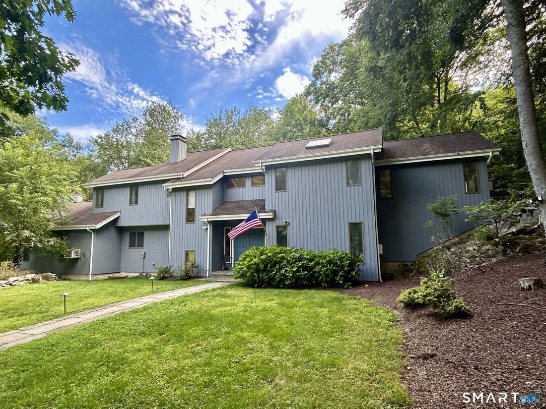 House in Brookfield, Connecticut, United States 1 - 18570556