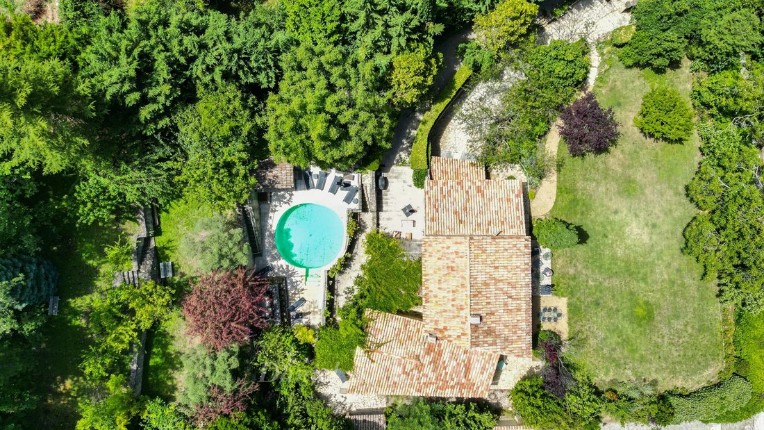 House in Ménerbes, Provence-Alpes-Côte d'Azur, France 2 - 18573417