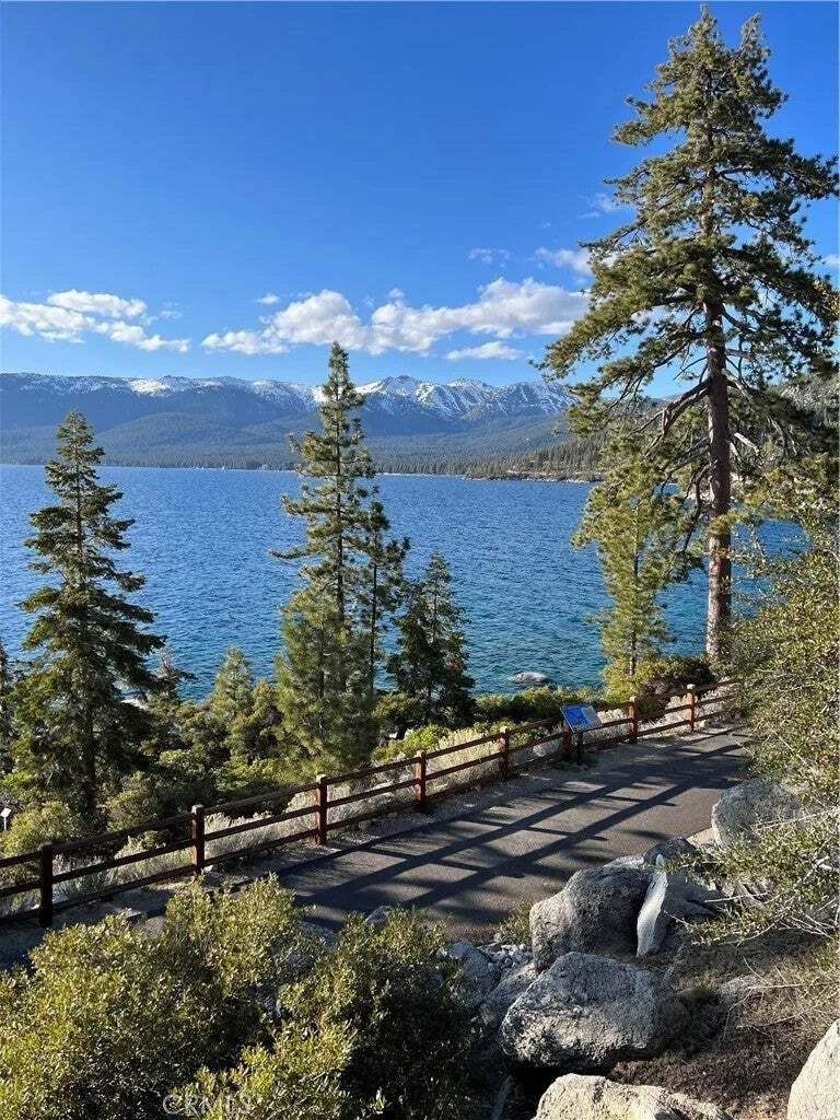 South Lake Tahoe, California, United States 5 - 18577247