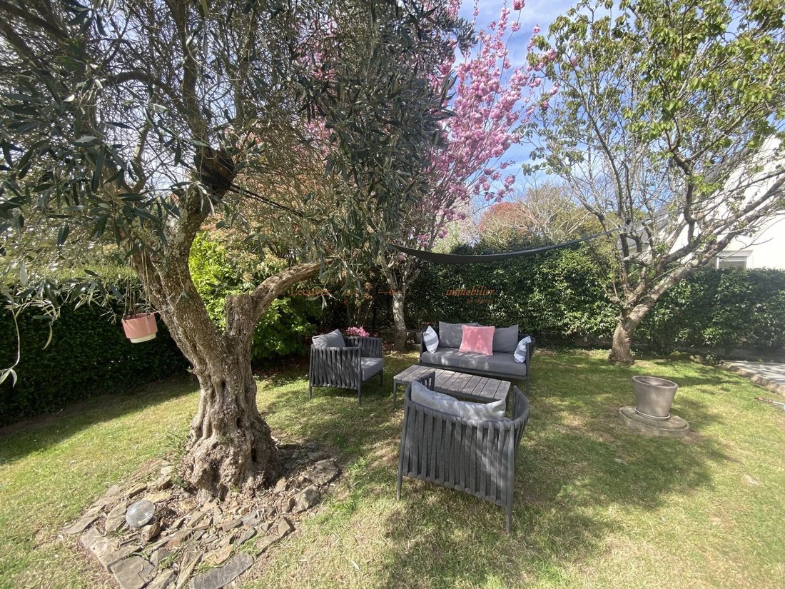 House in Centre Peri, Saint-Ave, France 4 - 18385495