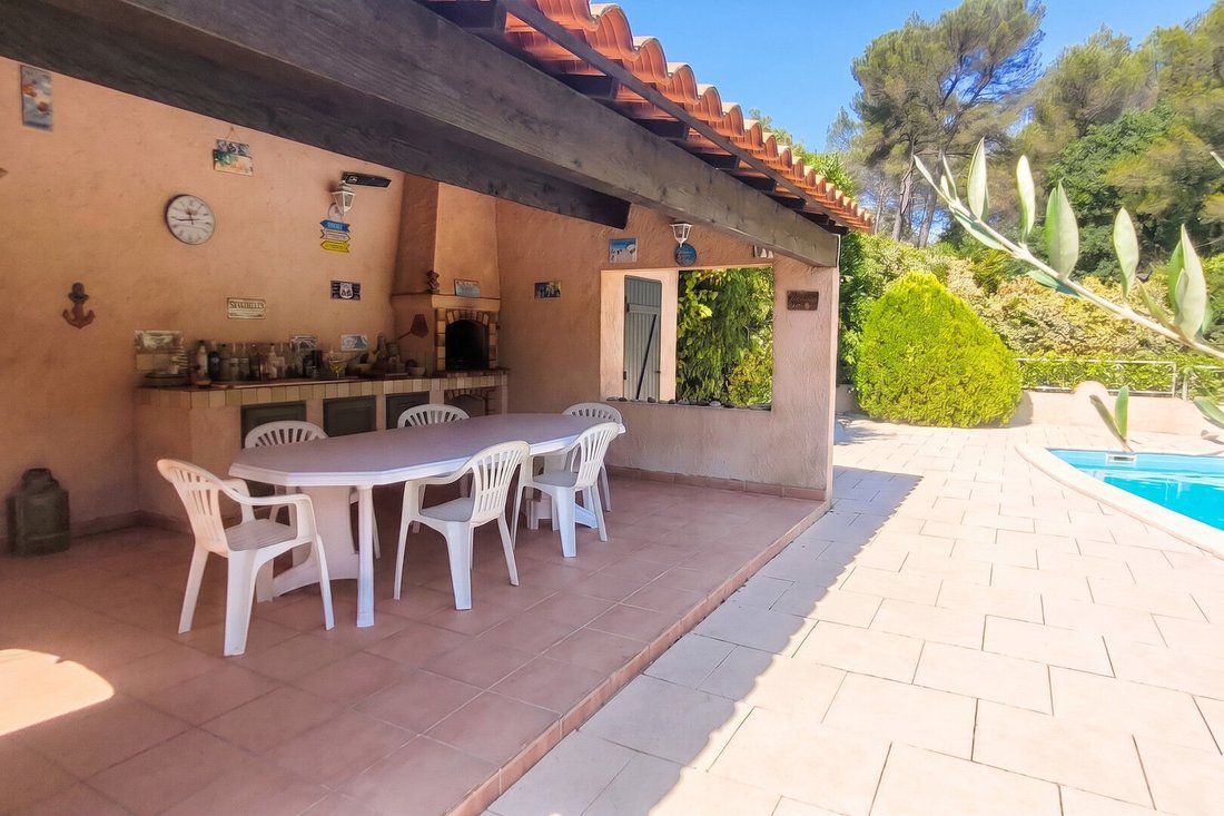 Villa in Greasque, Provence-Alpes-Côte d'Azur, France 4 - 18575245