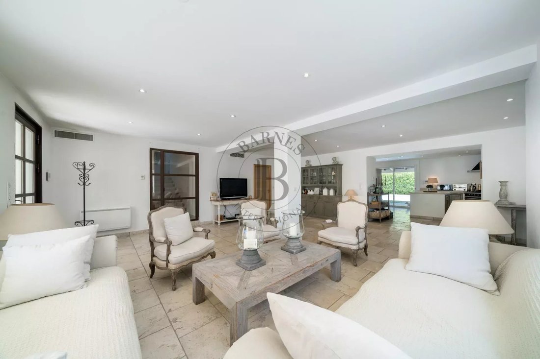 Villa in Mougins, Provence-Alpes-Côte d'Azur, France 5 - 17042832