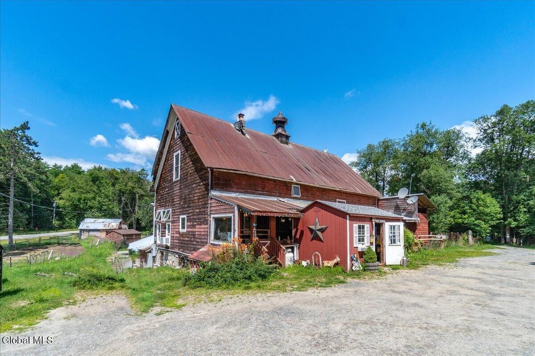 House in Warrensburg, New York, United States 2 - 18574384