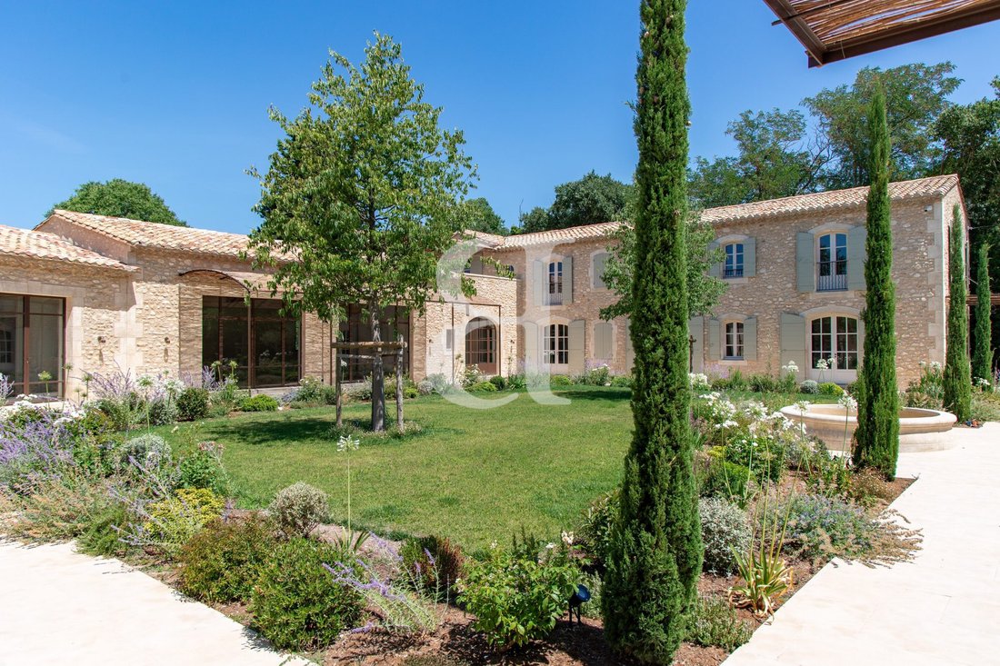 Country House in Saint-Rémy-de-Provence, Provence-Alpes-Côte d'Azur, France 4 - 16838269