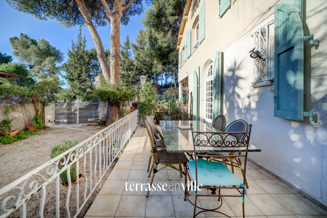 Maison à Saint-Cyr-sur-Mer, Provence-Alpes-Côte d'Azur, France 3 - 18577881