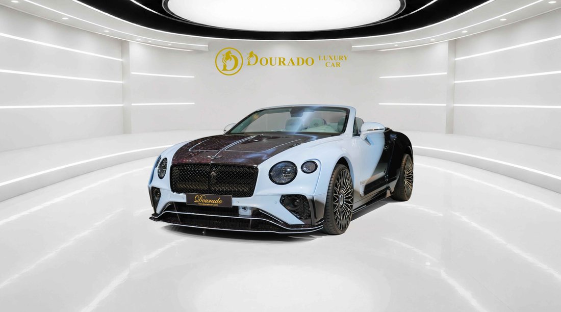 Cabriolet in Dubai, United Arab Emirates 3 - 18564288