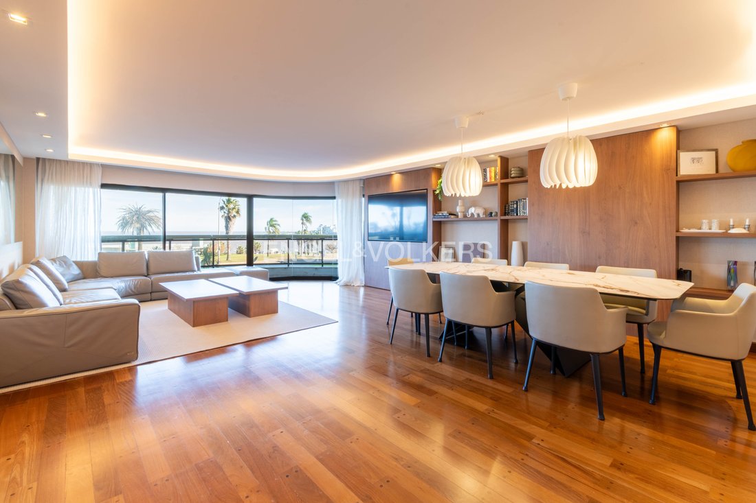 Apartment in Montevideo, Departamento de Montevideo, Uruguay 1 - 18574487