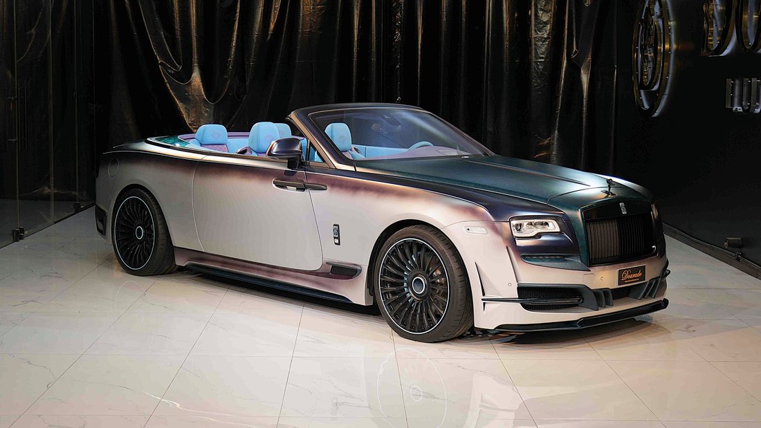 Cabriolet in Dubai, United Arab Emirates 1 - 18578662
