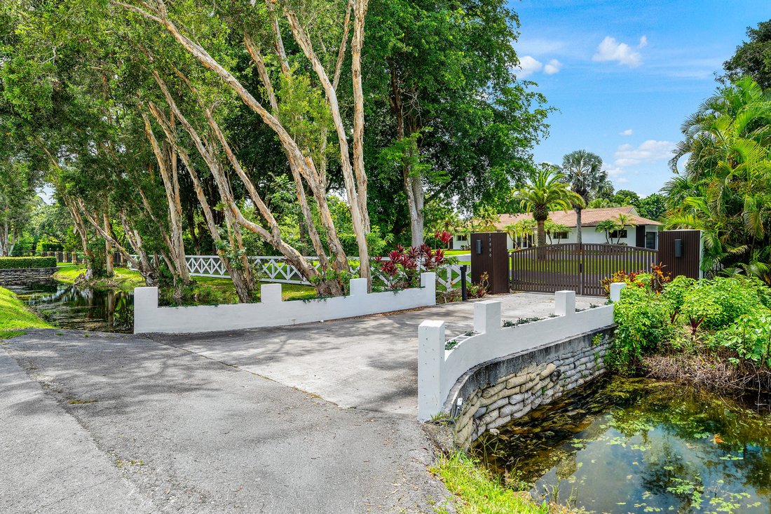 Estate in Southwest Ranches, Florida, United States 2 - 18574632