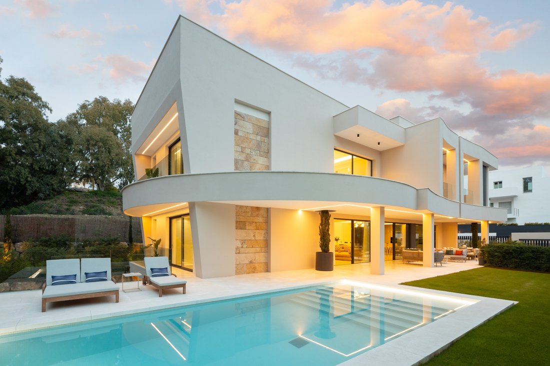 Villa in Nueva Andalucia, Marbella, Spain 1 - 18578857