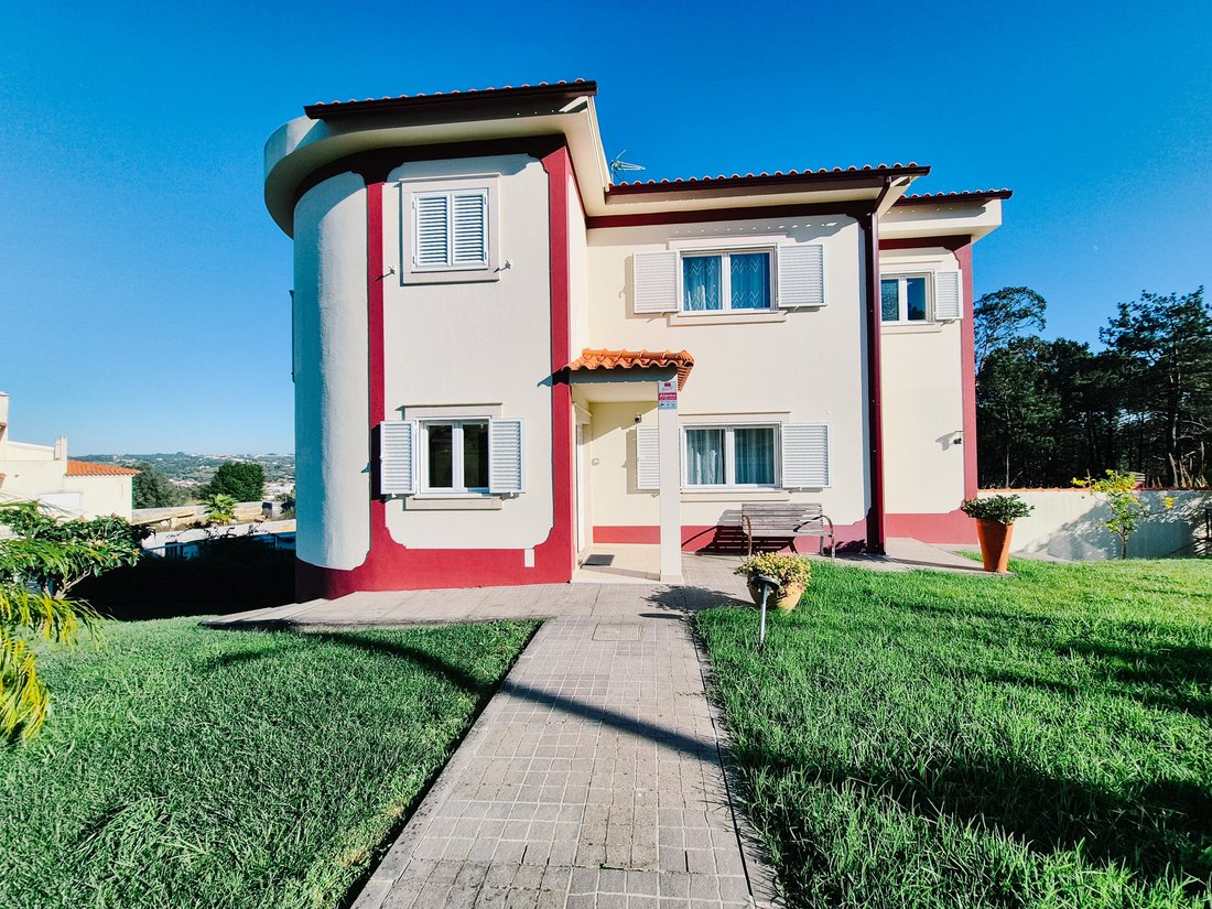 House in Nossa Senhora do Populo, Coto e Sao Gregorio, Leiria District, Portugal 1 - 18574142