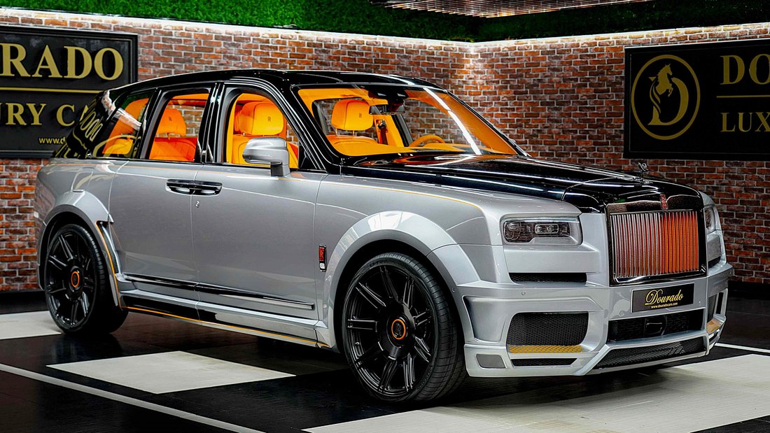 Suv in Dubai, United Arab Emirates 1 - 18578640