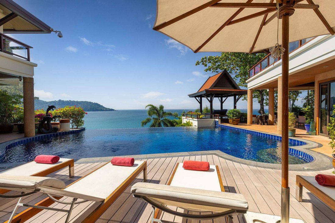 Villa in Karon, Phuket, Thailand 1 - 18578703
