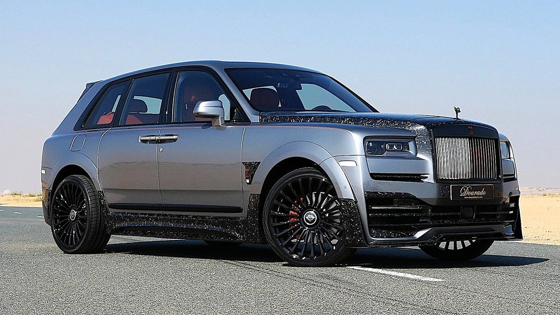 Suv in Dubai, United Arab Emirates 3 - 18578713