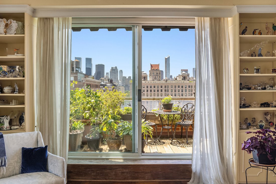 Co Op in New York, New York, United States 5 - 18579546