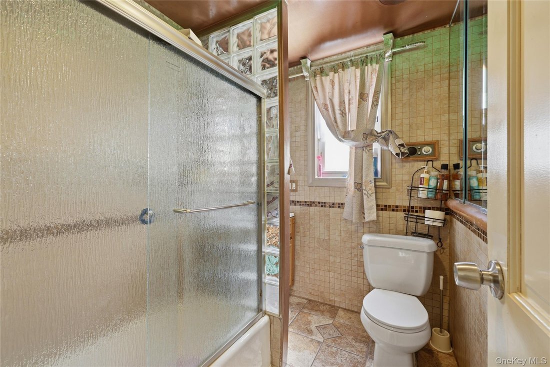 House in New York, New York, United States 5 - 18579269