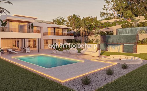Villa in Elviria-Cabopino, Marbella, Spain 1