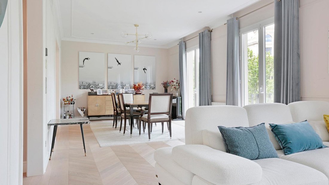 Apartment in Eixample, Barcelona, Spain 2 - 18300304