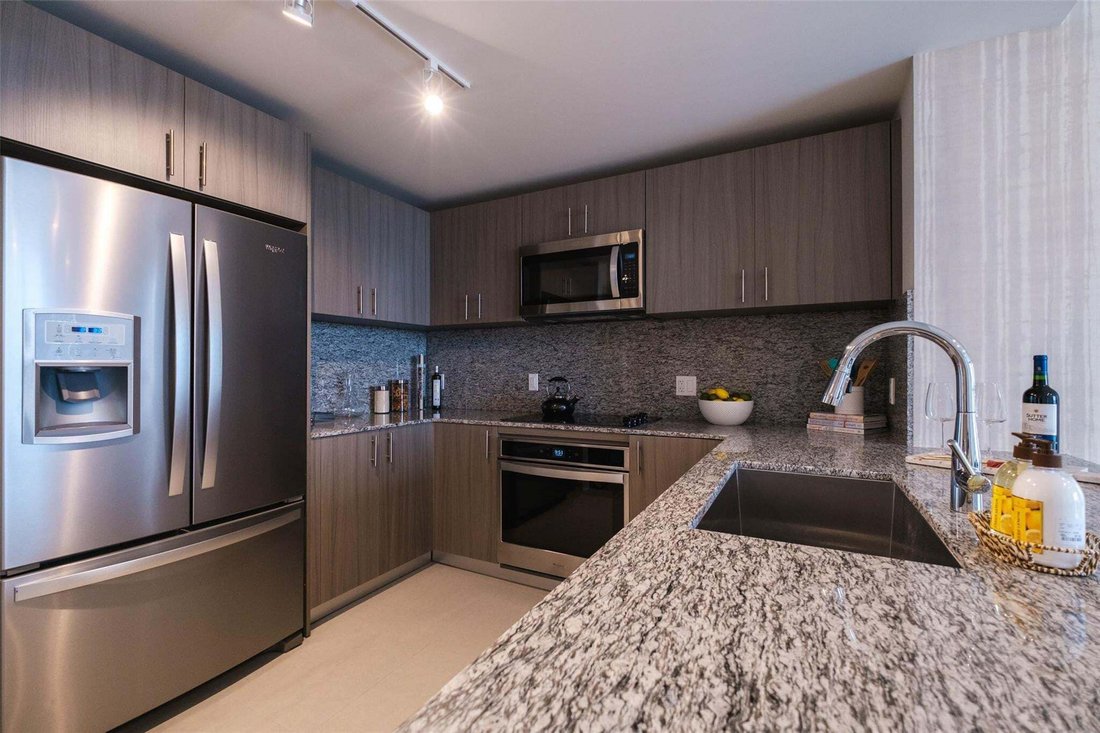 Condo in Miami Springs, Florida, United States 5 - 18579096