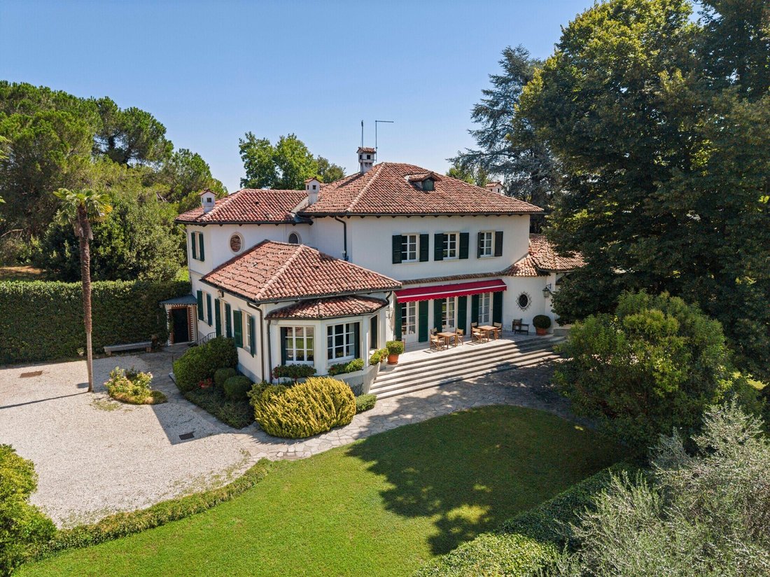 Villa in Ferrovieri - Monte Berico, Vicenza, Veneto 1 - 18579467