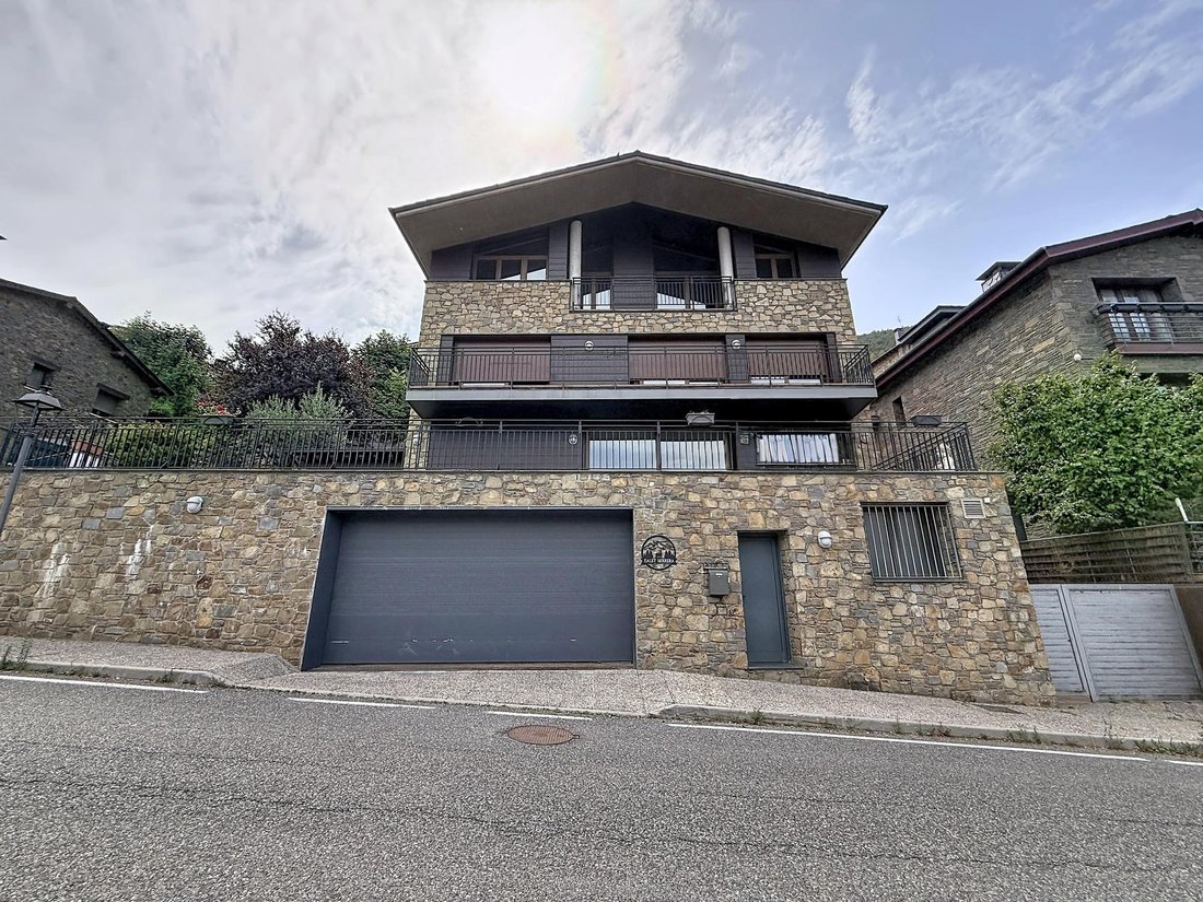 Villa in Aixirivall, Sant Julià de Lòria, Andorra 2 - 18579346
