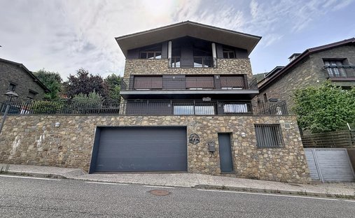 Villa in Aixirivall, Sant Julià de Lòria, Andorra 1