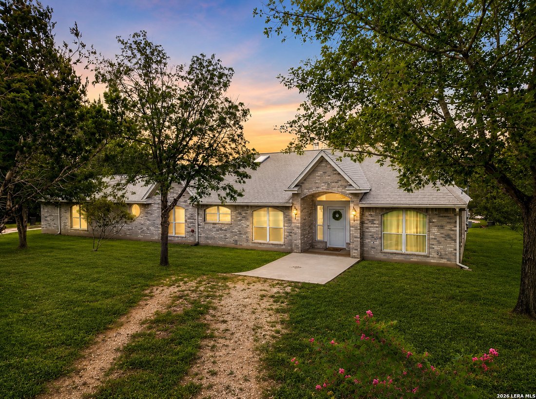 House in Canyon Lake, Texas, United States 2 - 18579170