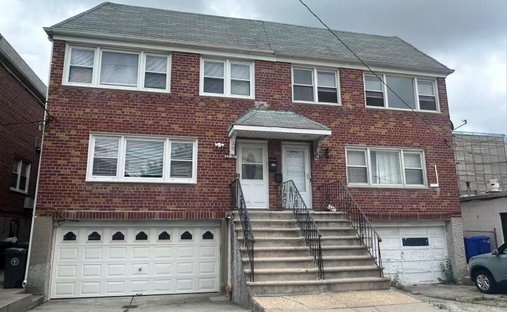 House in New York, New York, United States 1
