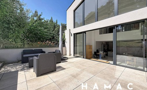 Penthouse in Sainte-Foy-lès-Lyon, Auvergne-Rhône-Alpes, France 1