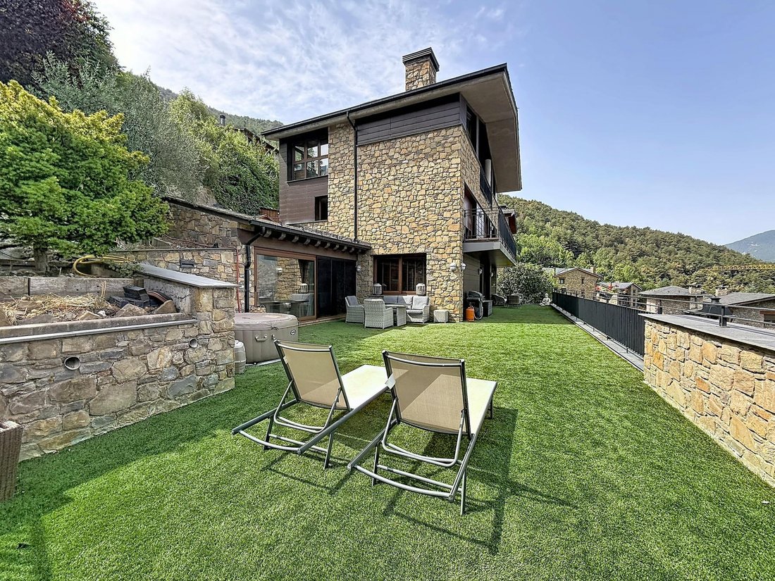 Villa in Aixirivall, Sant Julià de Lòria, Andorra 4 - 18579346