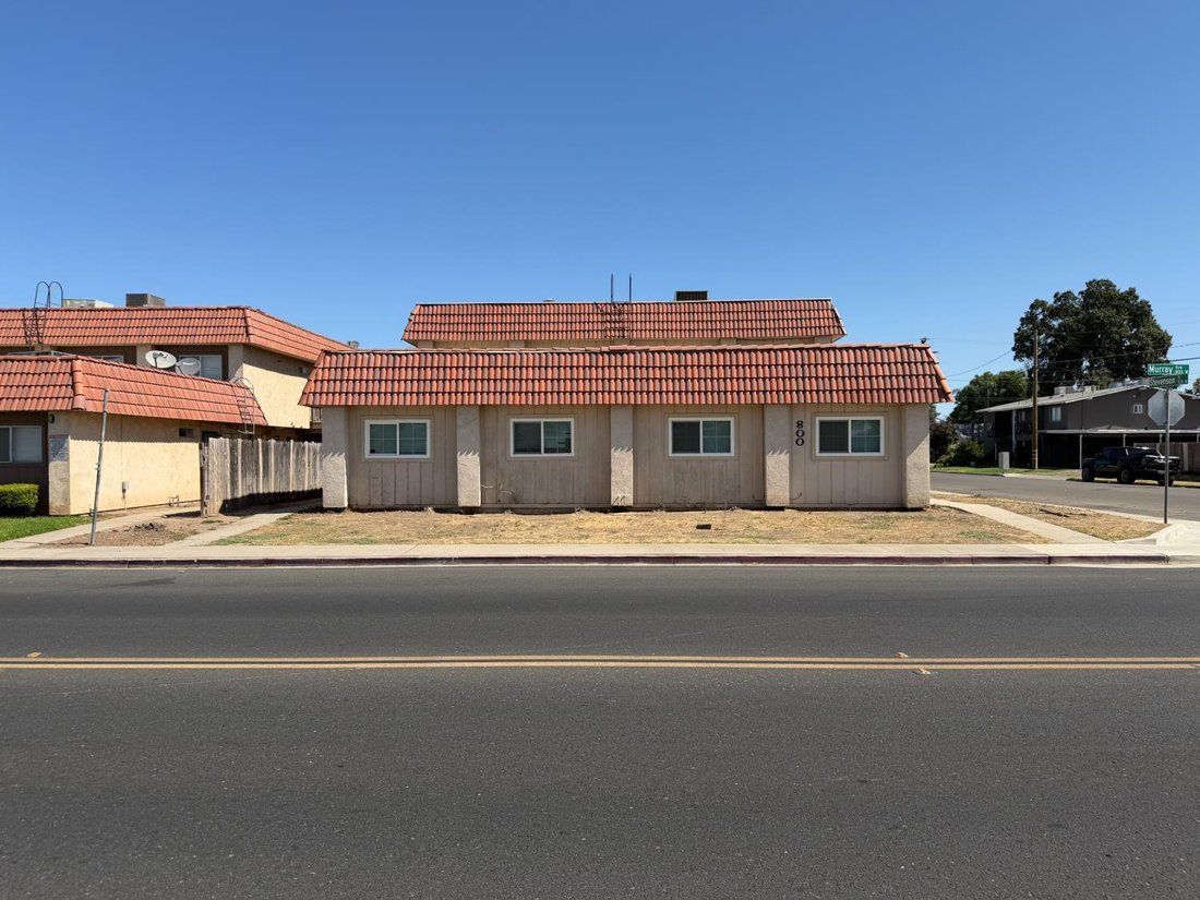Visalia, California, United States 1 - 18578959