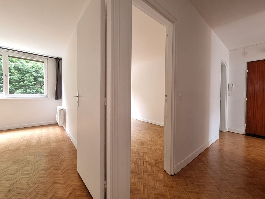 Apartment in Fontenay-sous-Bois, Ile-de-France, France 4 - 18579502