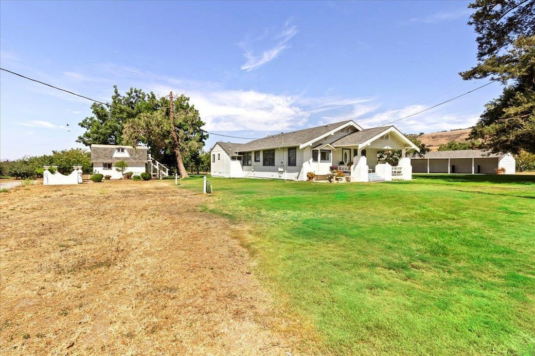 House in Gilroy, California, United States 5 - 18579052