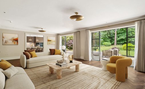 House in Fairmile, Elmbridge, England 1