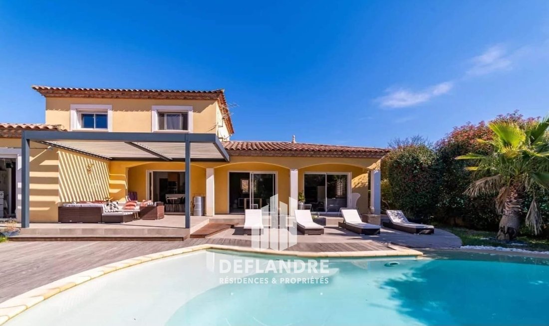 Villa in Est Nord Est et Sud Est, Saint-Gély-du-Fesc, France 1 - 18008690