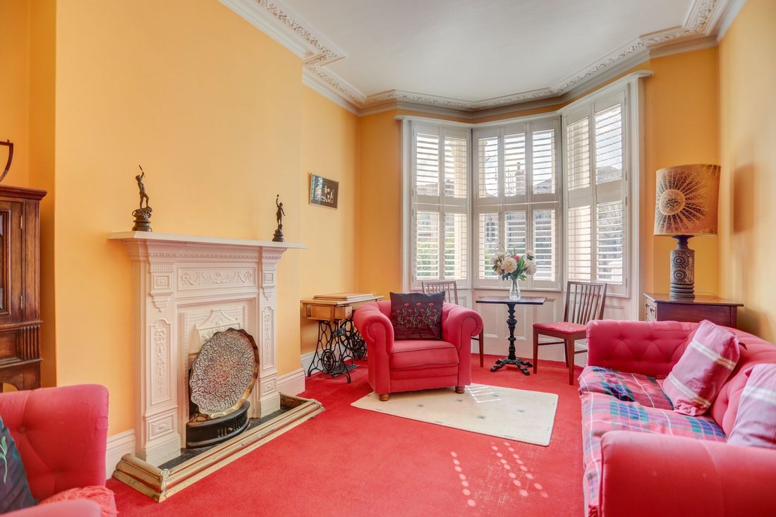 House in Hove, England 4 - 18579466