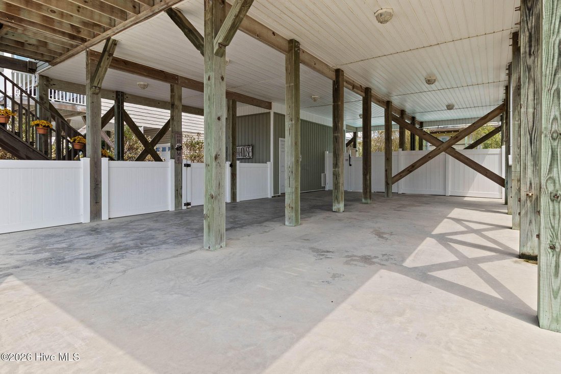 House in Oak Island, North Carolina, United States 3 - 18579301