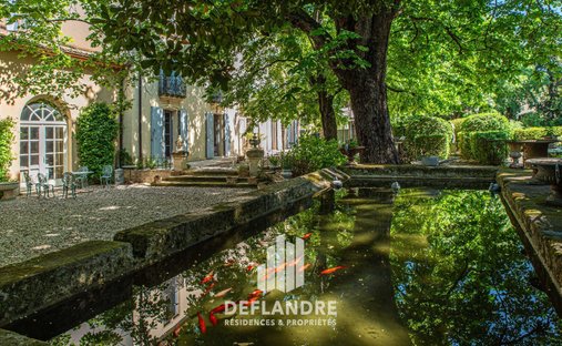Estate in Ancien Hôpital, Beziers, France 1