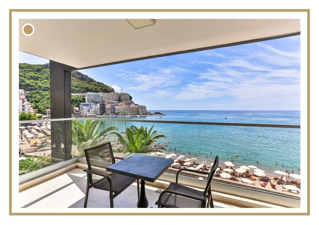 Apartment in Rafailovići, Budva Municipality, Montenegro 1 - 18579415