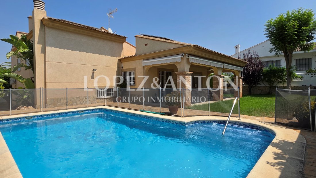 Villa in l'Eliana, Valencian Community, Spain 2 - 18579572