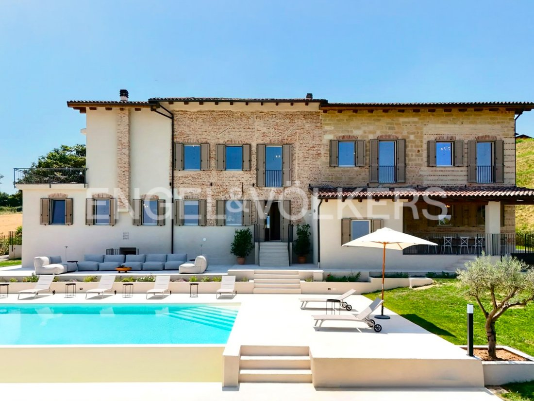 Country House in Conzano, Piedmont, Italy 1 - 18579580