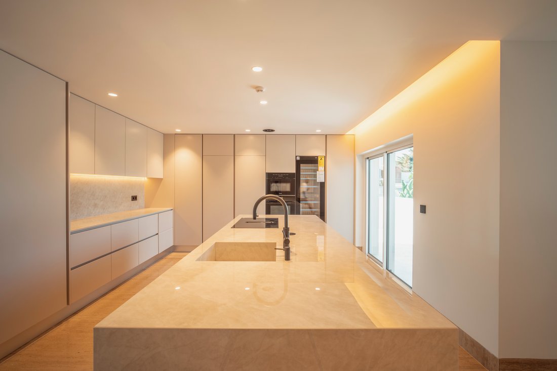 Apartment in Carcavelos e Parede, Lisbon, Portugal 3 - 18579569