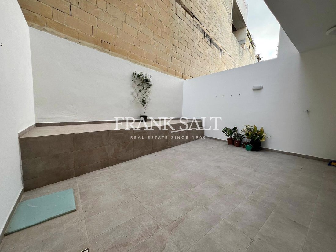 Apartment in Saint Julian's, Malta 1 - 18579606