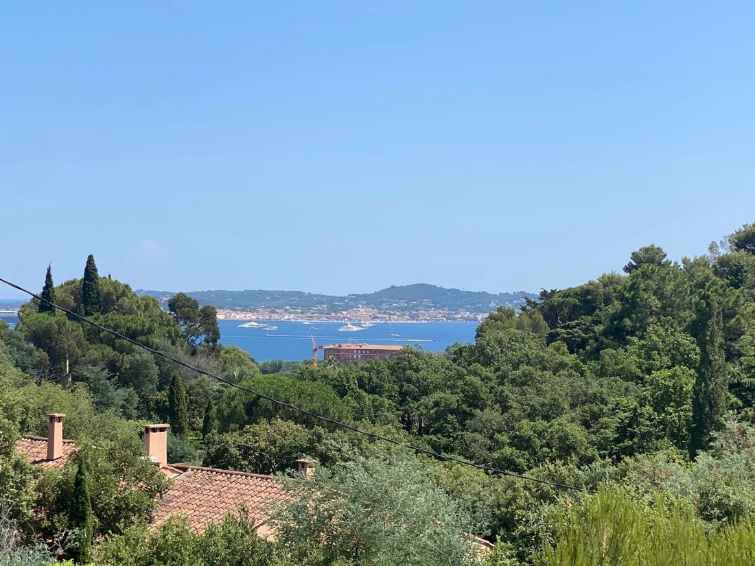 House in Grimaud, Provence-Alpes-Côte d'Azur, France 1 - 18579582