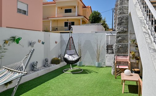 Townhouse in Porto Salvo, Lisbon, Portugal 1